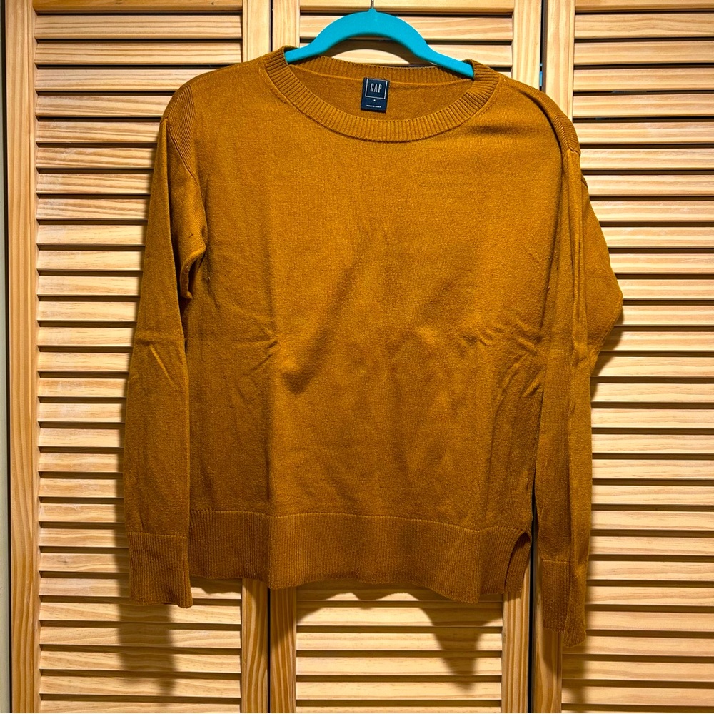 GAP Classic Sweater